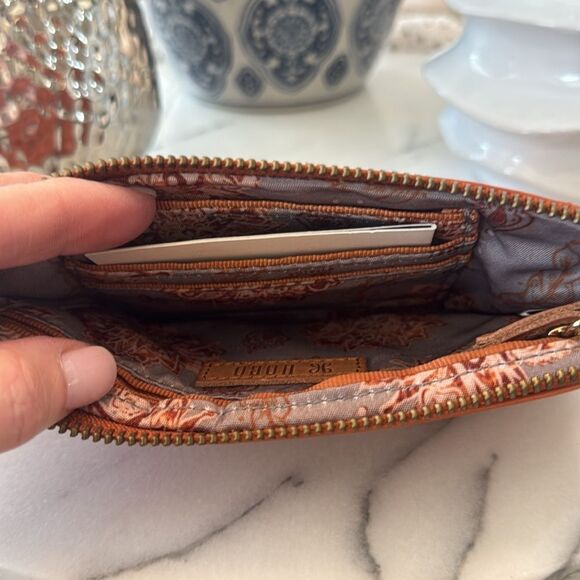 NWT Hobo wristlet - Picture 4 of 8